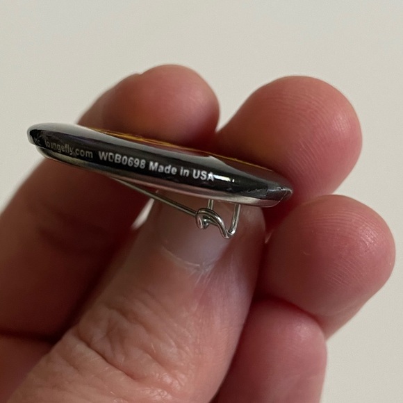 Loungefly Disney Mickey Mouse Pizza Pin - Picture 5 of 6